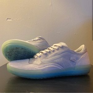 Vans Ave Pro. Women’s size 8